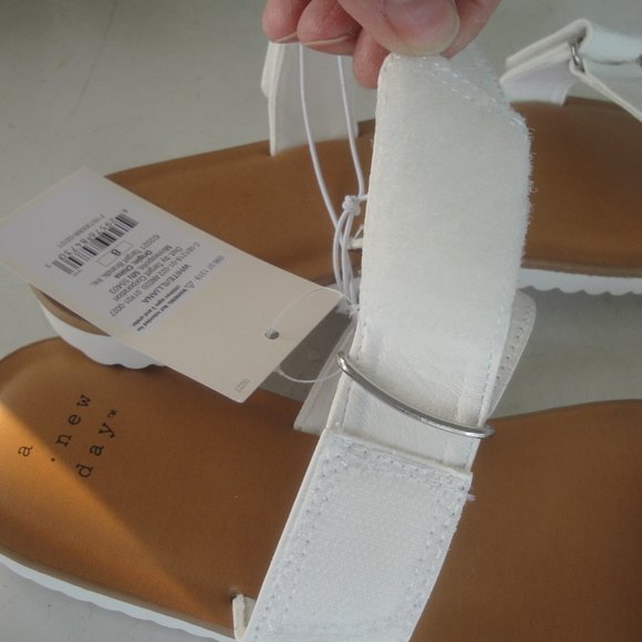 A New Day Illiana Sandal 2 Band Style for a adjustable fit White Ladies … - Picture 7 of 8